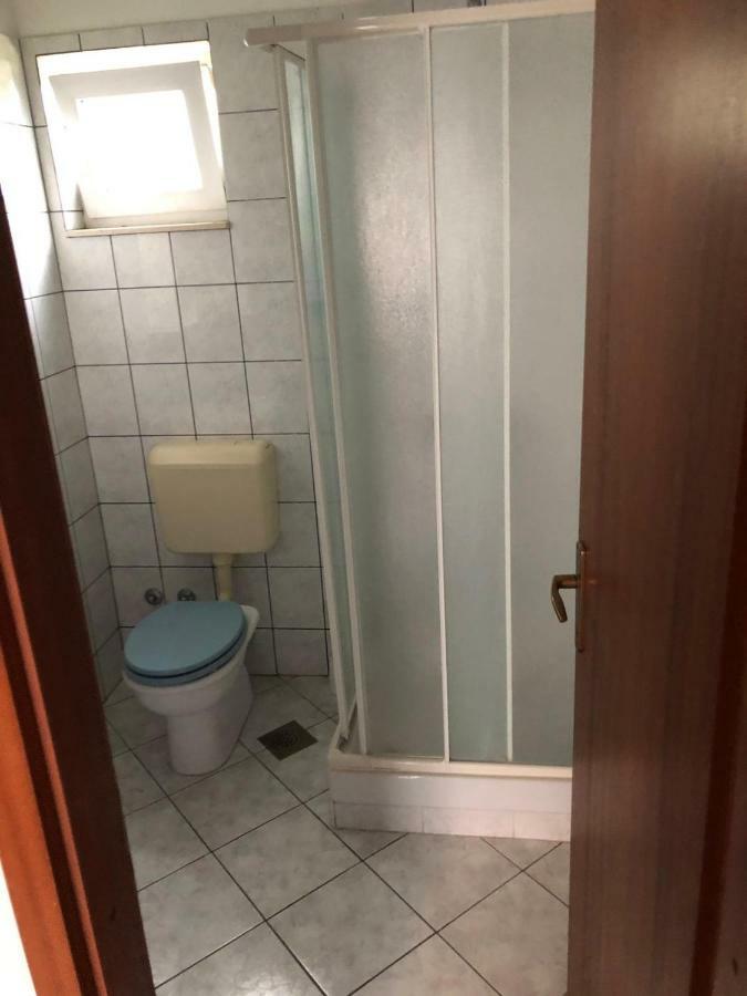 Apartments With Private Parking Башка-Вода Экстерьер фото