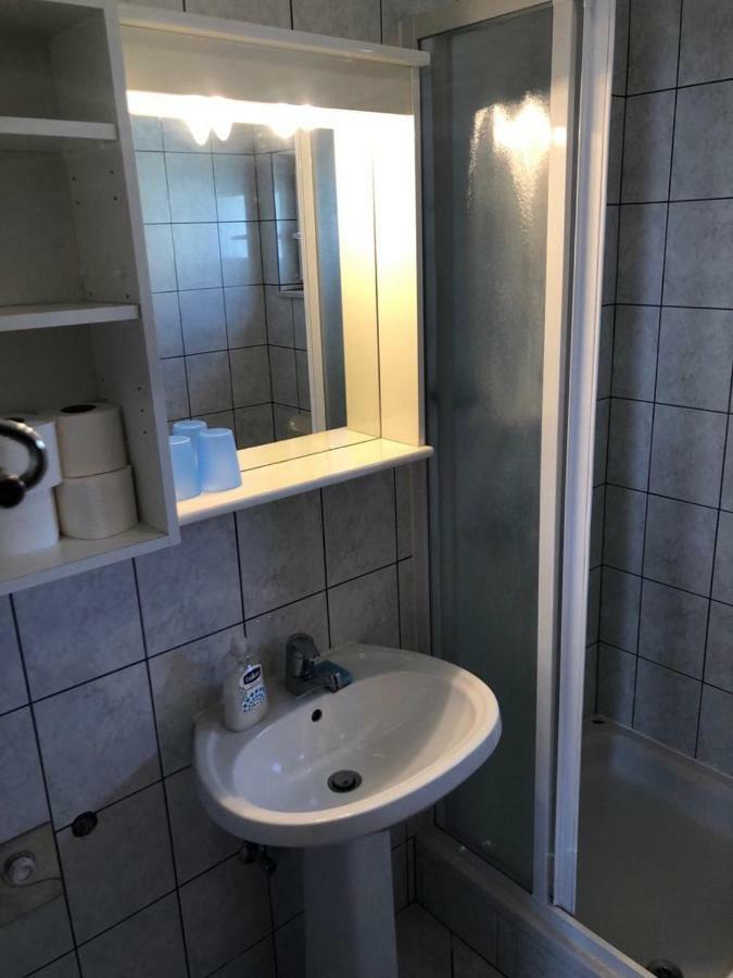 Apartments With Private Parking Башка-Вода Экстерьер фото